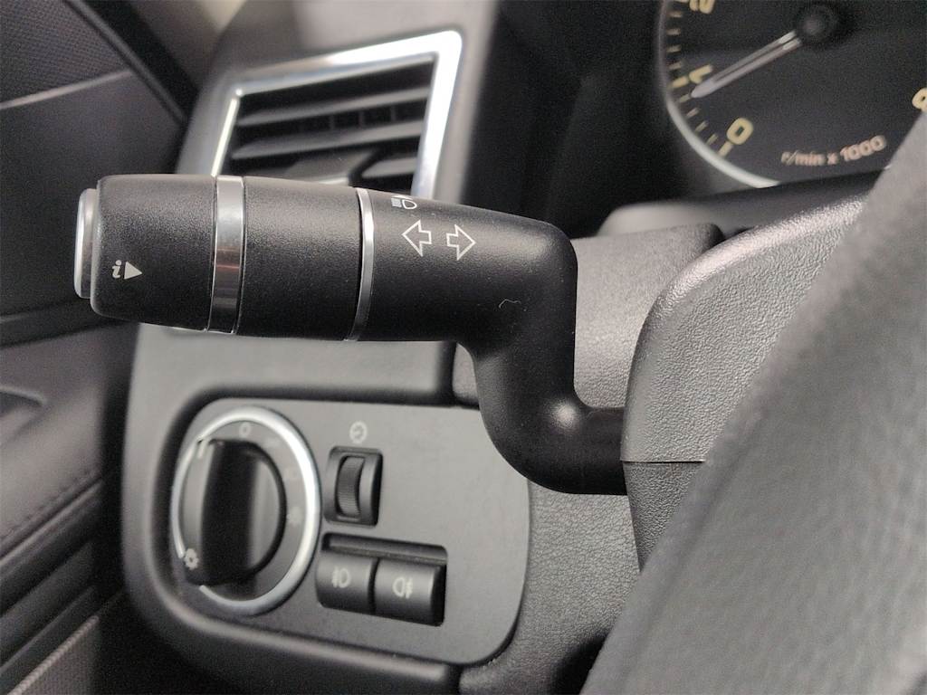 Thumbnail: 2013 Land Rover Range Rover Sport - 15