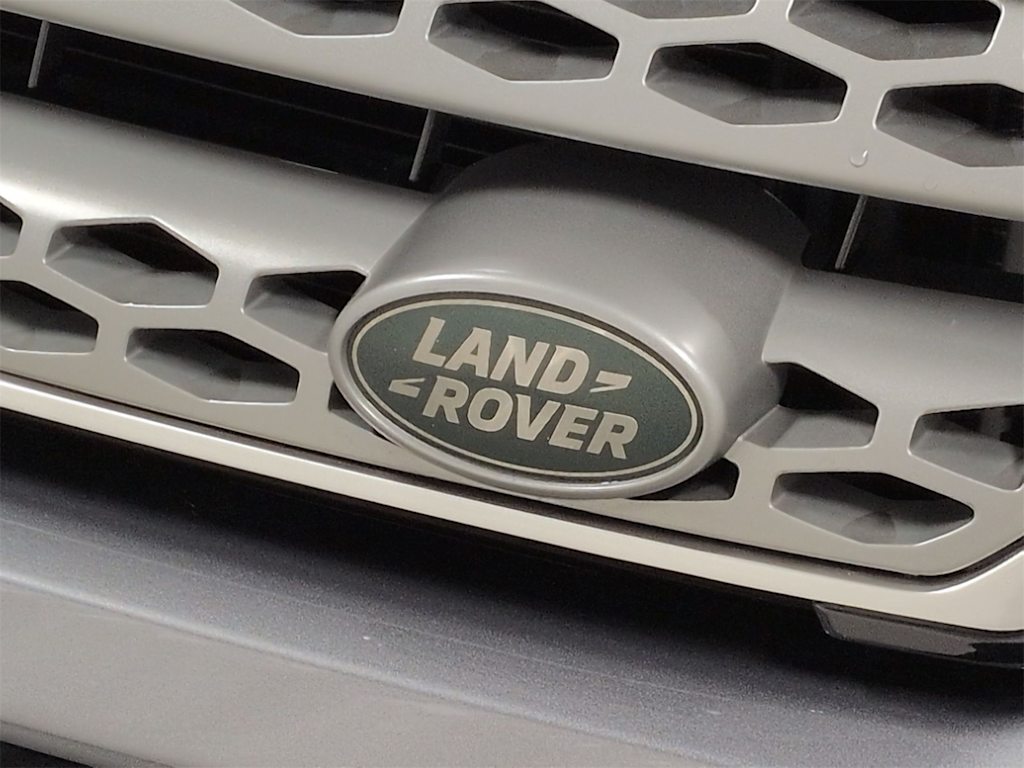 Thumbnail: 2017 Land Rover Range Rover Evoque - 7