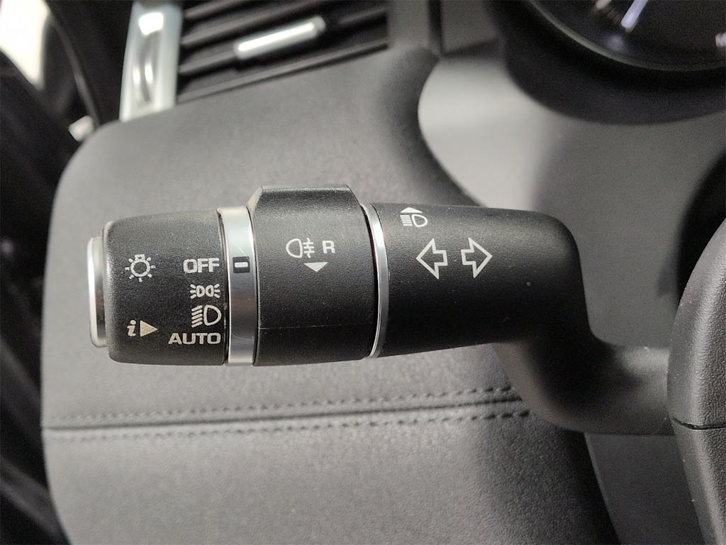 Thumbnail: 2017 Land Rover Range Rover Evoque - 33