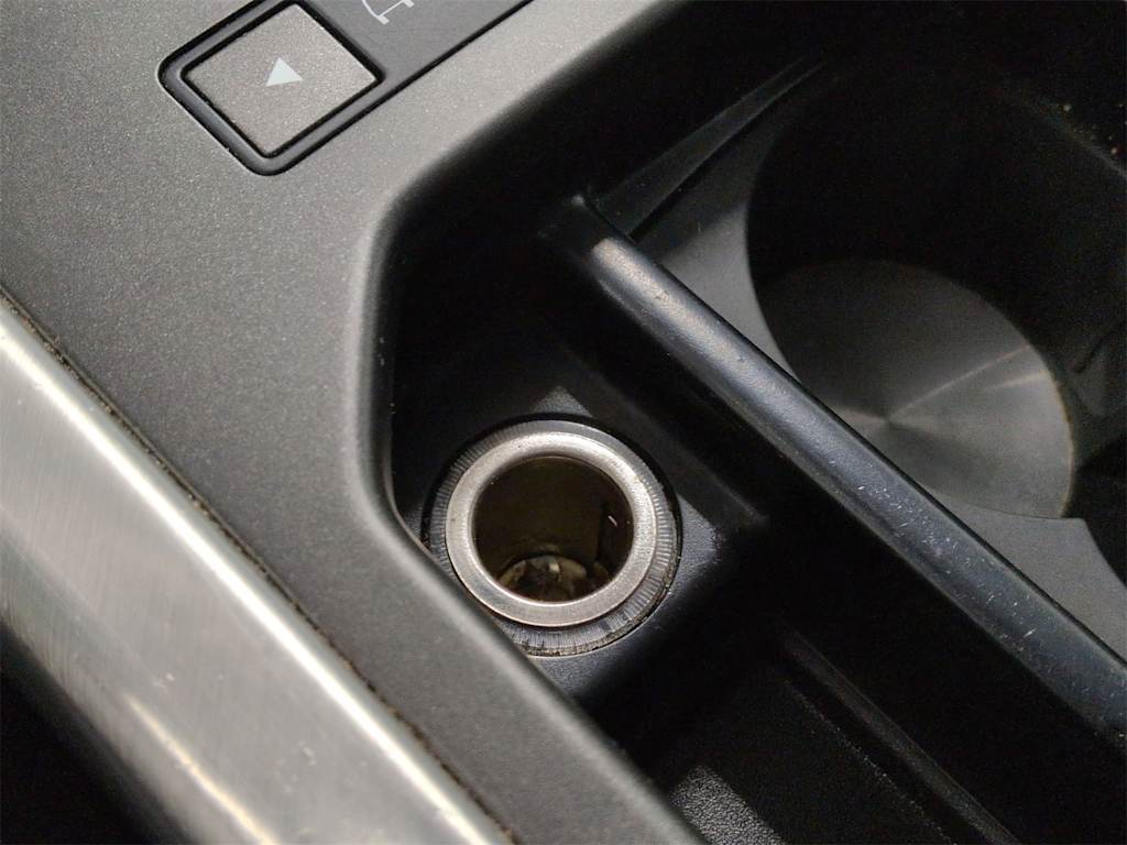 Thumbnail: 2017 Land Rover Range Rover Evoque - 36