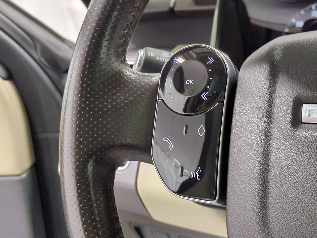 Thumbnail: 2019 Land Rover Range Rover Sport - 17