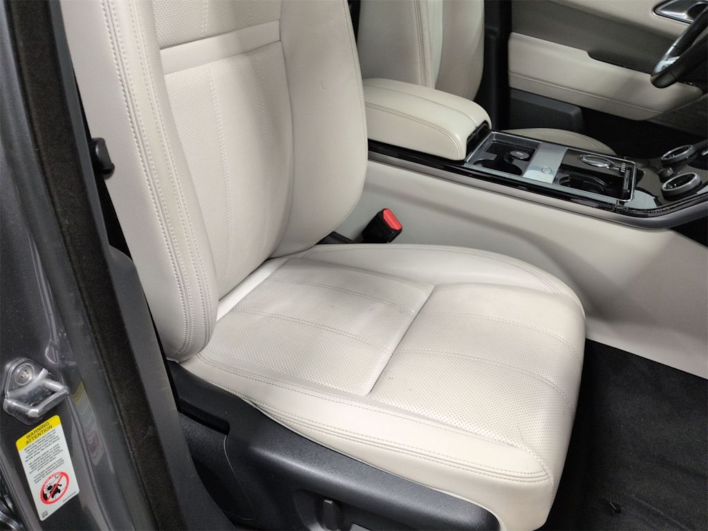 Thumbnail: 2018 Land Rover Range Rover Velar - 31