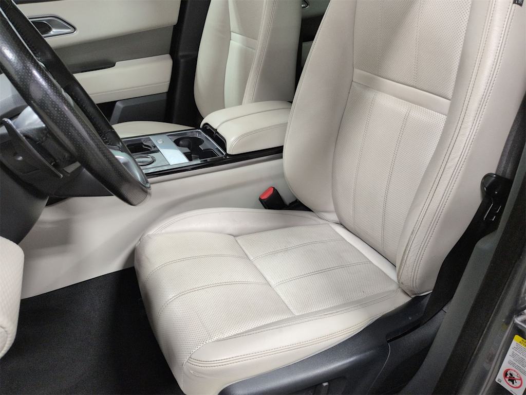 Thumbnail: 2018 Land Rover Range Rover Velar - 10