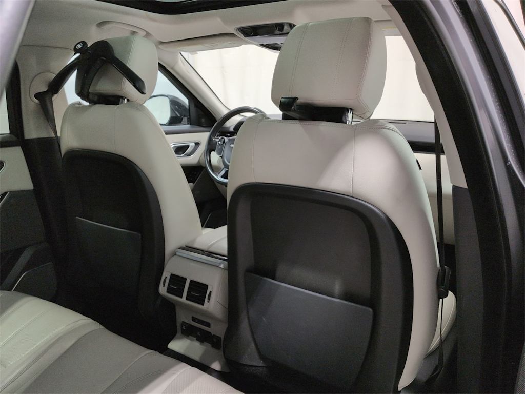 Thumbnail: 2018 Land Rover Range Rover Velar - 11