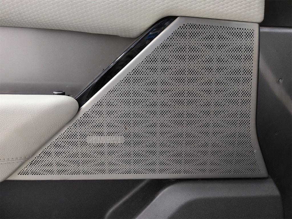 Thumbnail: 2018 Land Rover Range Rover Velar - 38