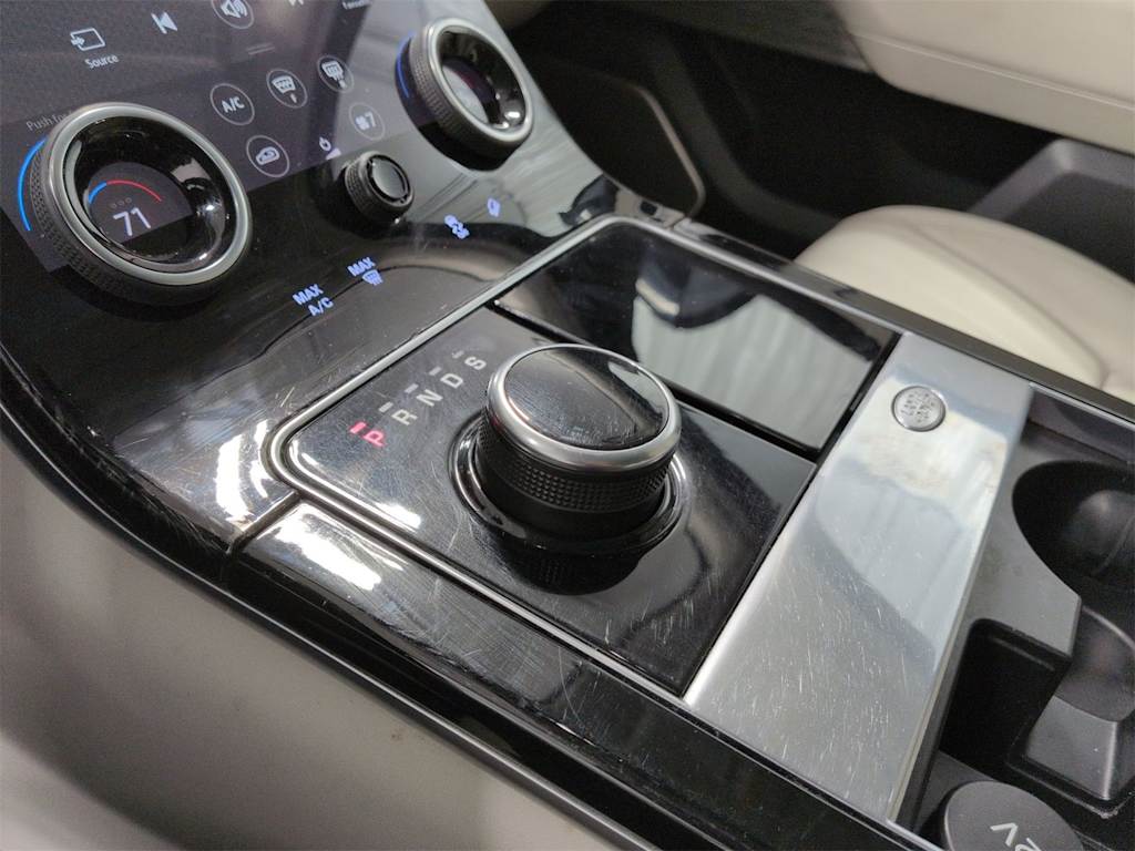 Thumbnail: 2018 Land Rover Range Rover Velar - 15