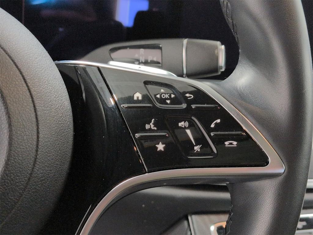 Thumbnail: 2023 Mercedes-Benz E-Class - 32