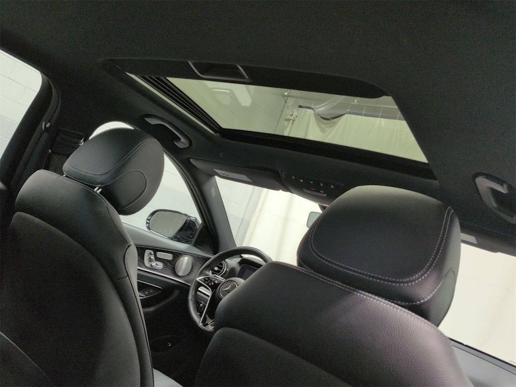 Thumbnail: 2023 Mercedes-Benz E-Class - 29