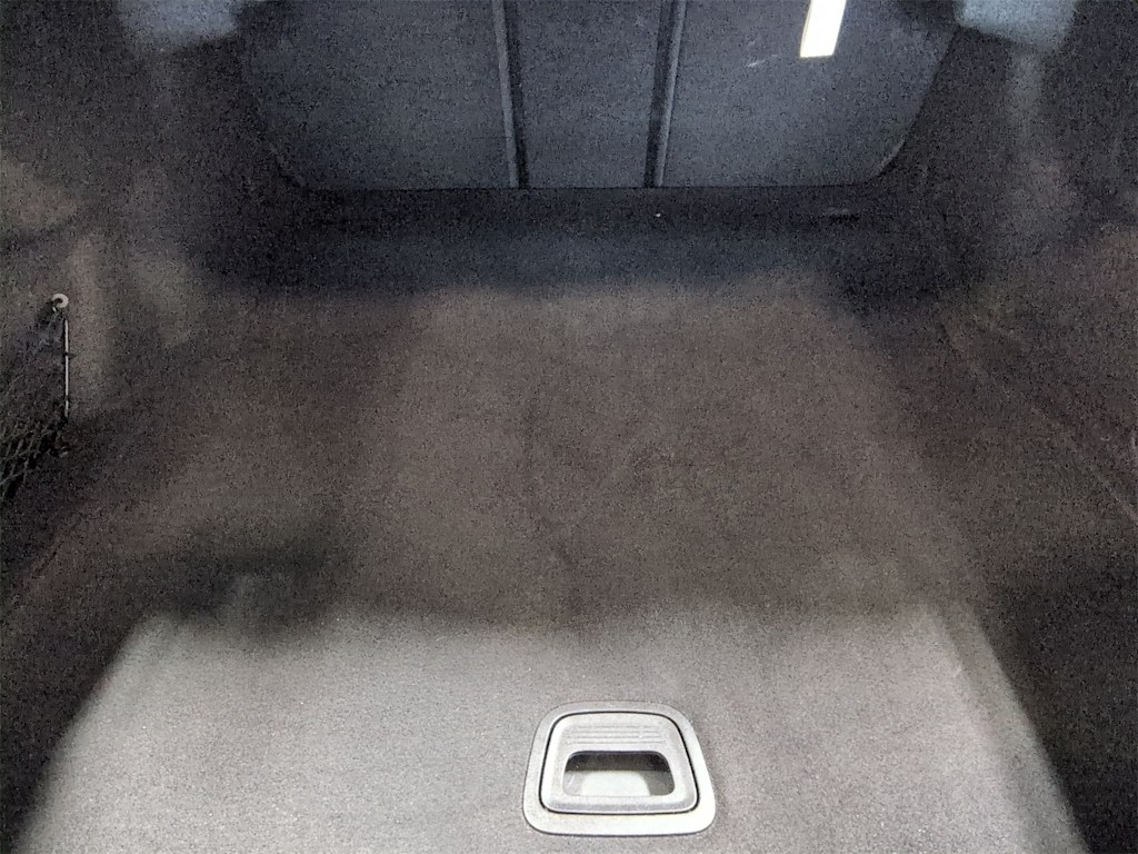 Thumbnail: 2023 Mercedes-Benz E-Class - 17