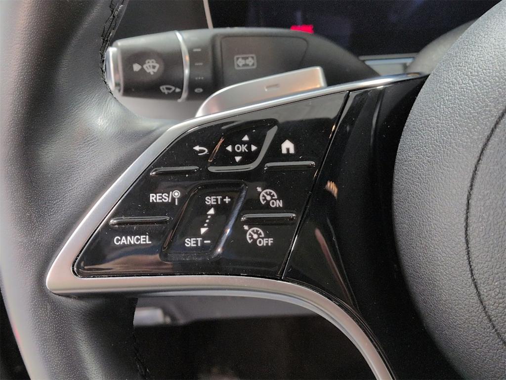 Thumbnail: 2023 Mercedes-Benz E-Class - 31