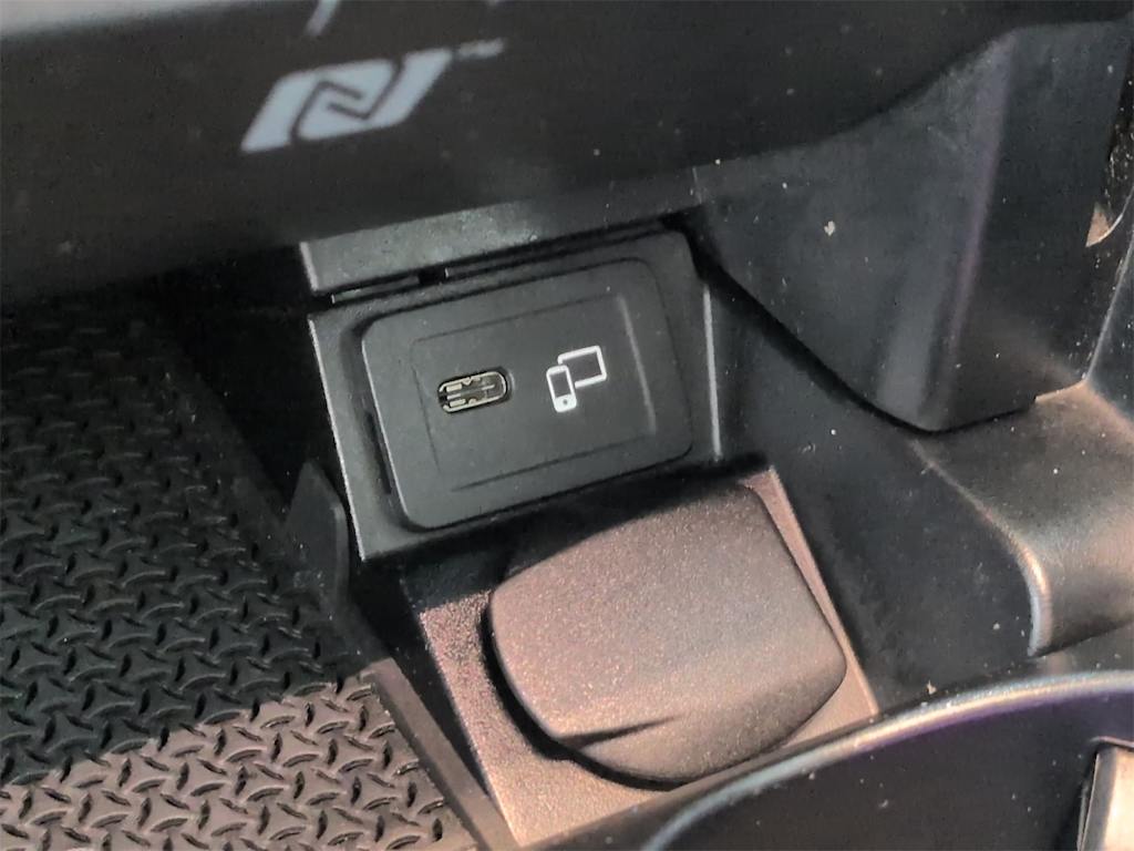 Thumbnail: 2023 Mercedes-Benz E-Class - 16