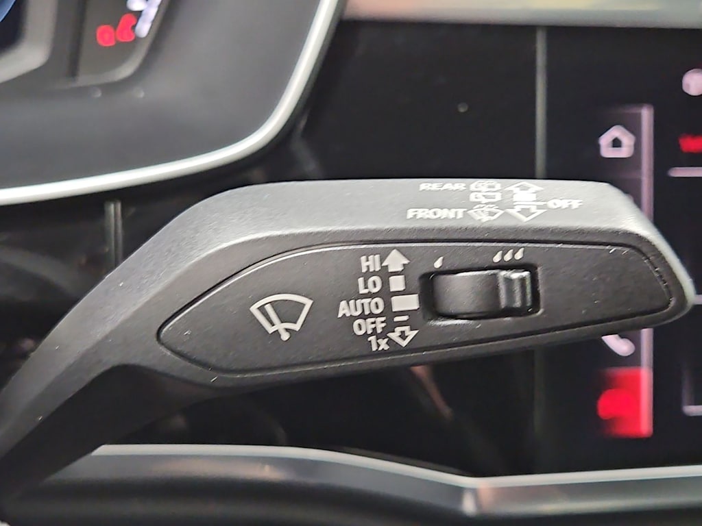 Thumbnail: 2024 Audi Q3 - 29