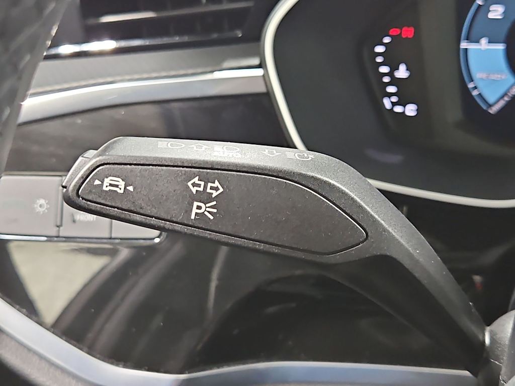 Thumbnail: 2024 Audi Q3 - 30