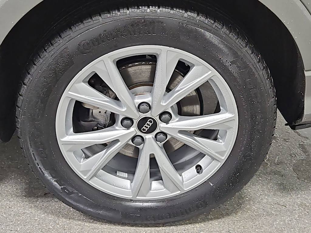 Thumbnail: 2024 Audi Q3 - 8