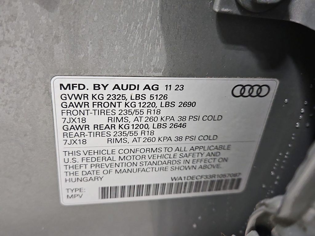 Thumbnail: 2024 Audi Q3 - 19