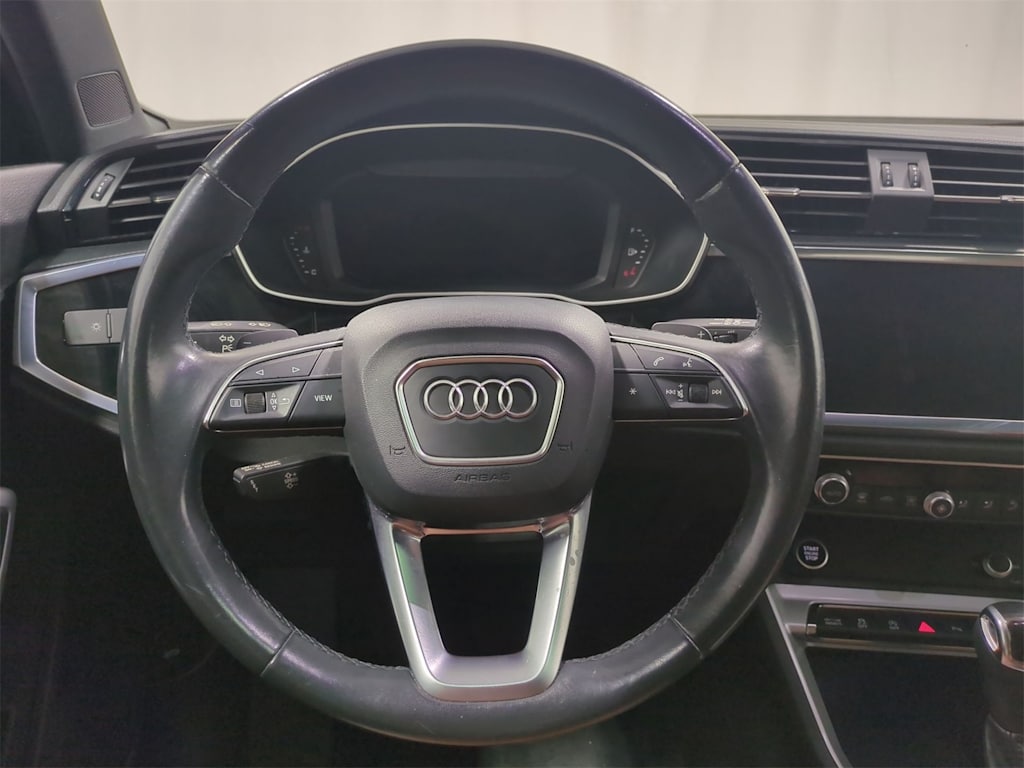 Thumbnail: 2021 Audi Q3 - 14