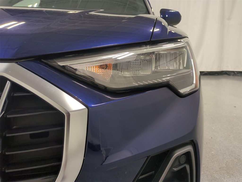 Thumbnail: 2021 Audi Q3 - 25