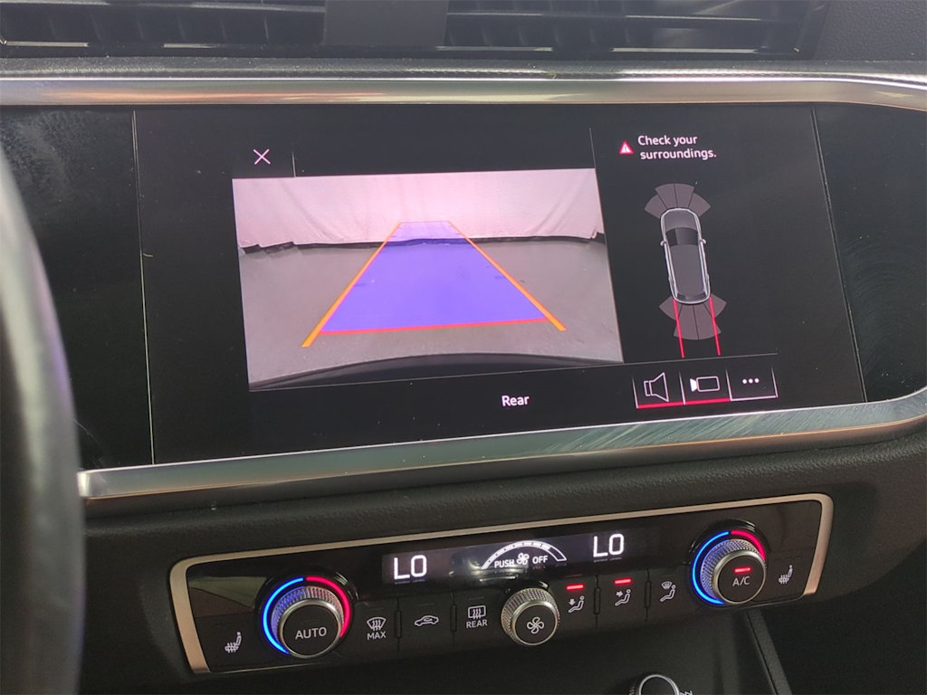 Thumbnail: 2021 Audi Q3 - 35