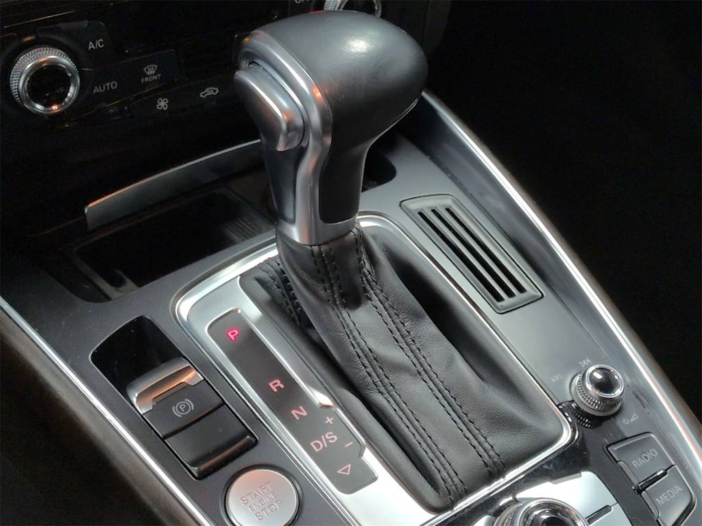 Thumbnail: 2016 Audi Q5 - 16