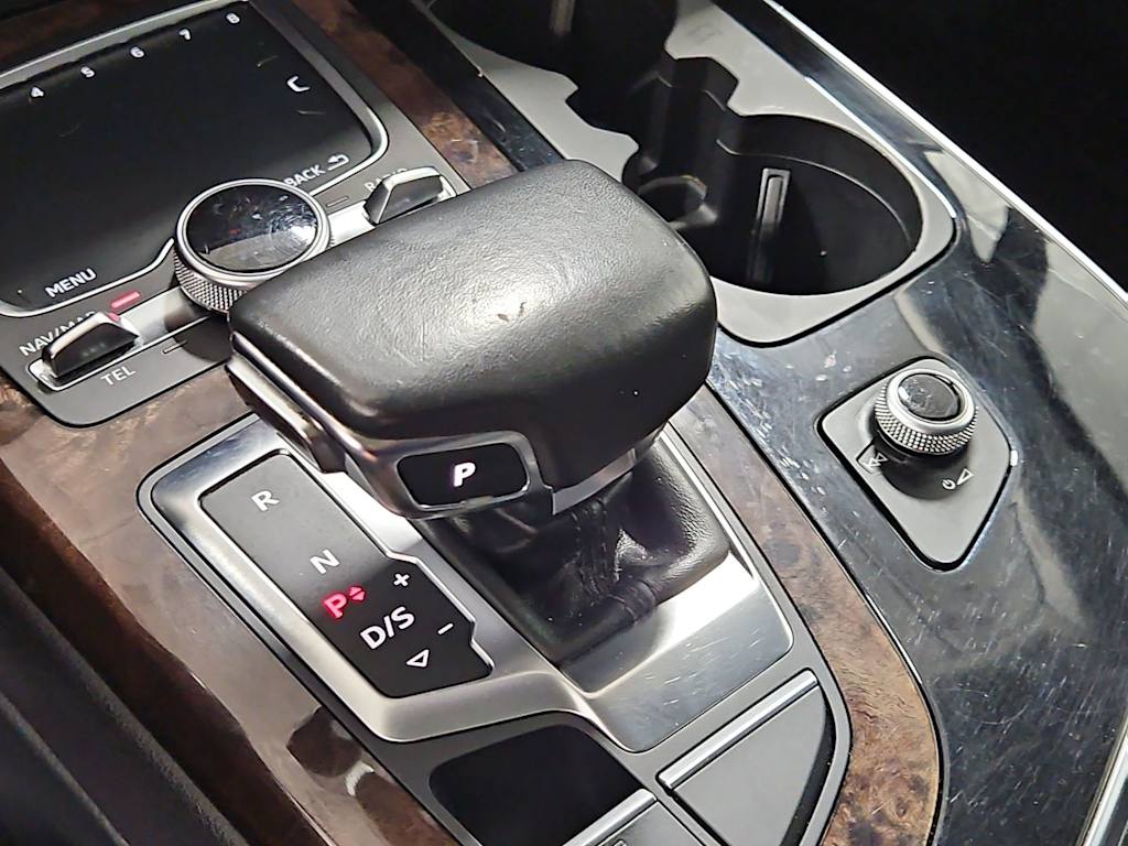 Thumbnail: 2018 Audi Q7 - 16