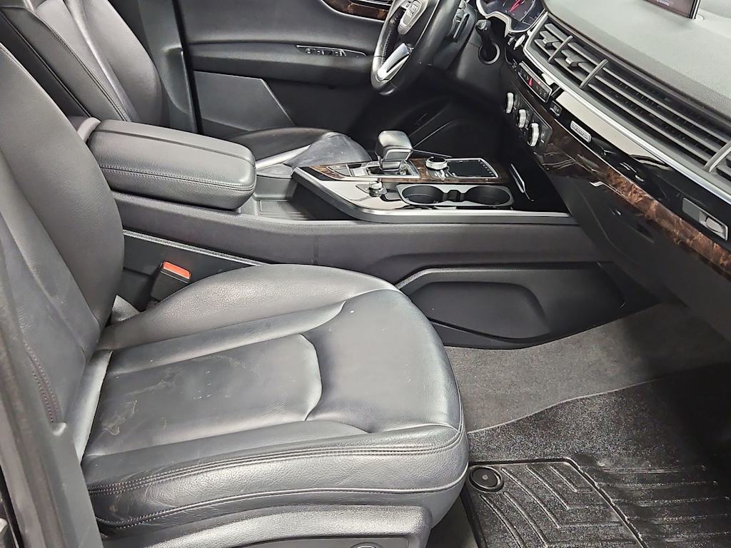 Thumbnail: 2018 Audi Q7 - 12