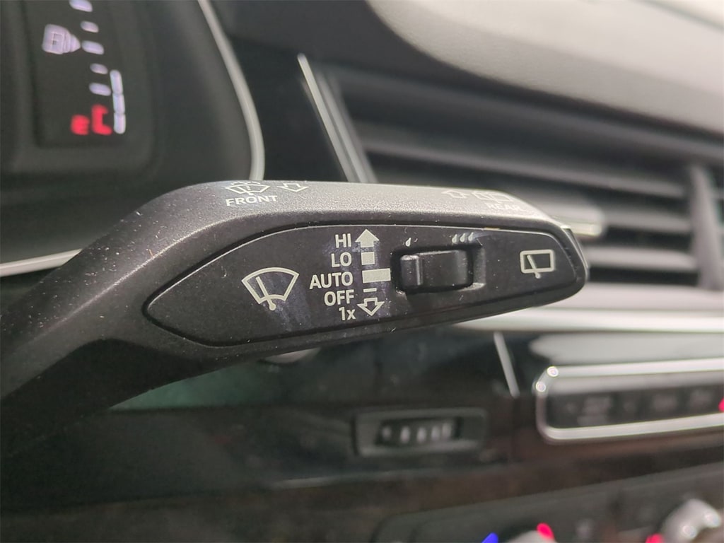 Thumbnail: 2018 Audi Q7 - 15