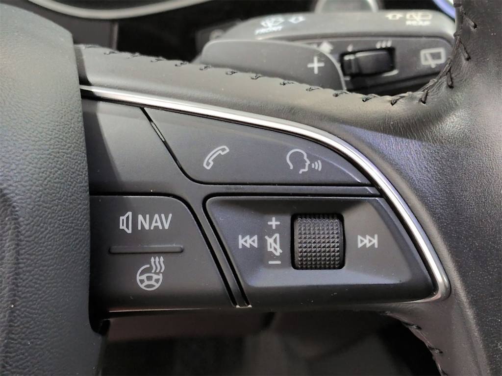 Thumbnail: 2017 Audi Q7 - 33