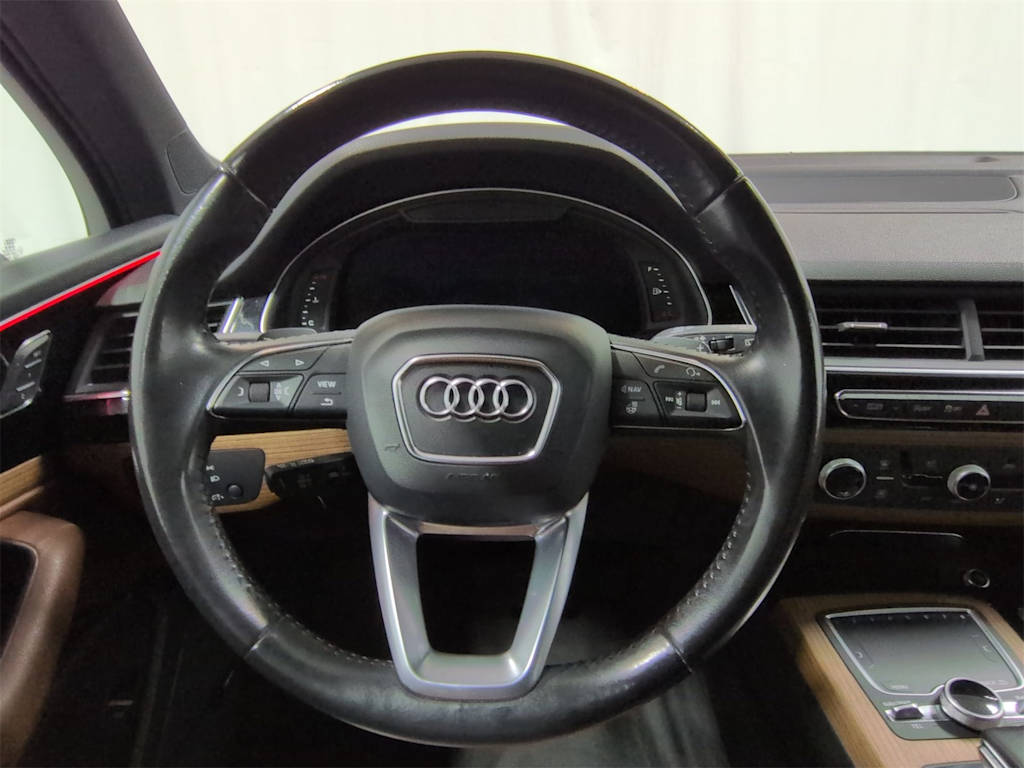 Thumbnail: 2017 Audi Q7 - 14