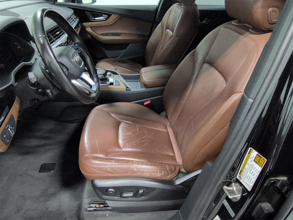 Thumbnail: 2017 Audi Q7 - 11