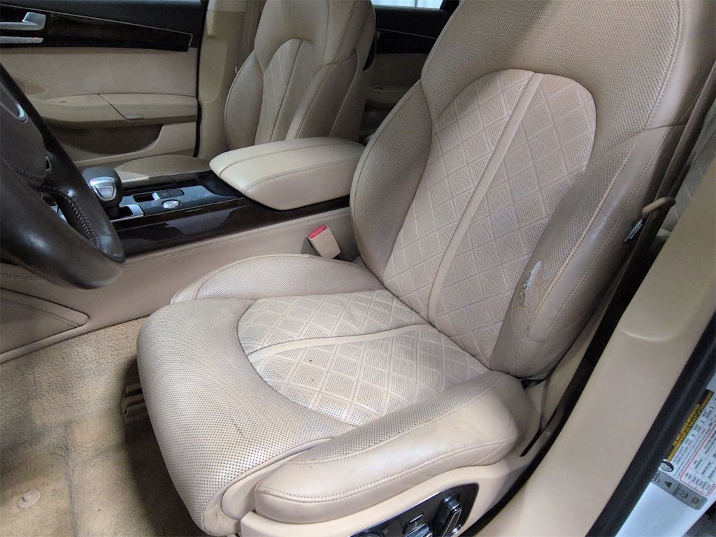 Thumbnail: 2015 Audi A8 - 10