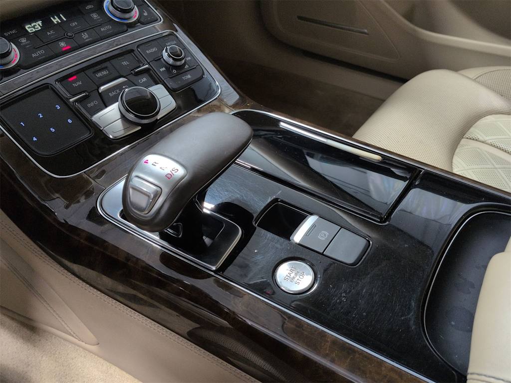 Thumbnail: 2015 Audi A8 - 37