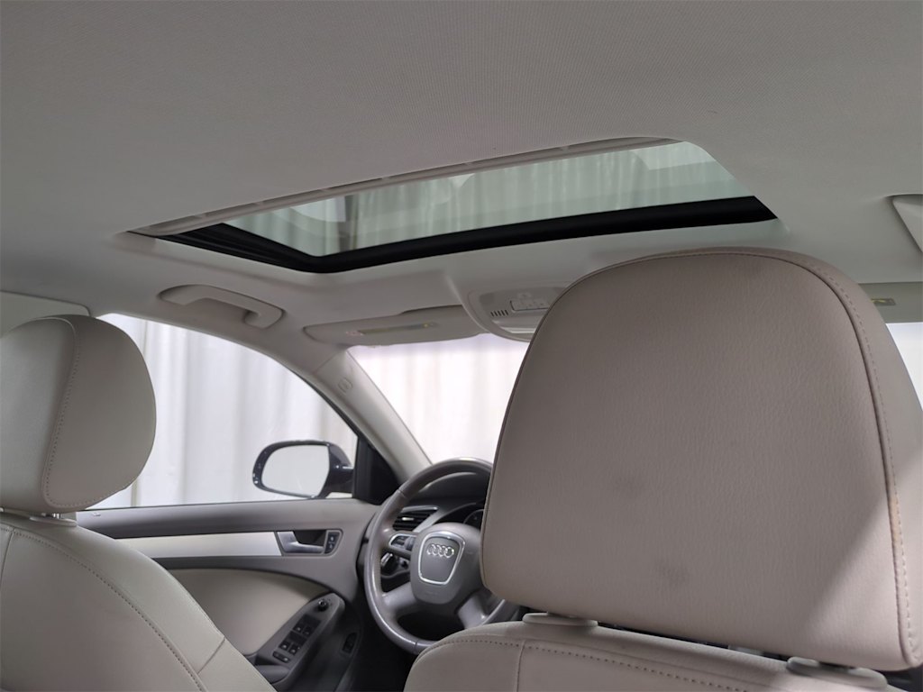 Thumbnail: 2012 Audi A4 - 30