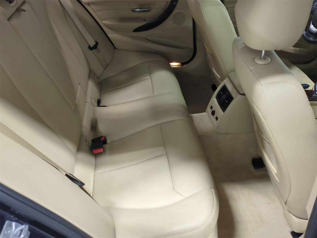 2015 BMW 3 Series 328xi 30
