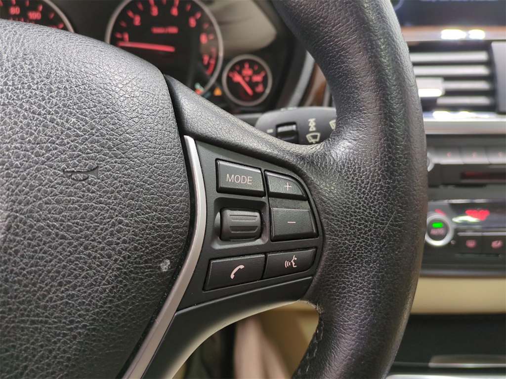 2015 BMW 3 Series 328xi 33