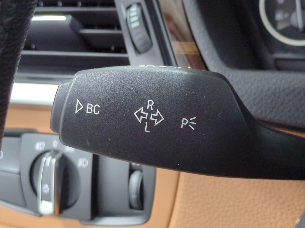 Thumbnail: 2013 BMW 3 Series - 34