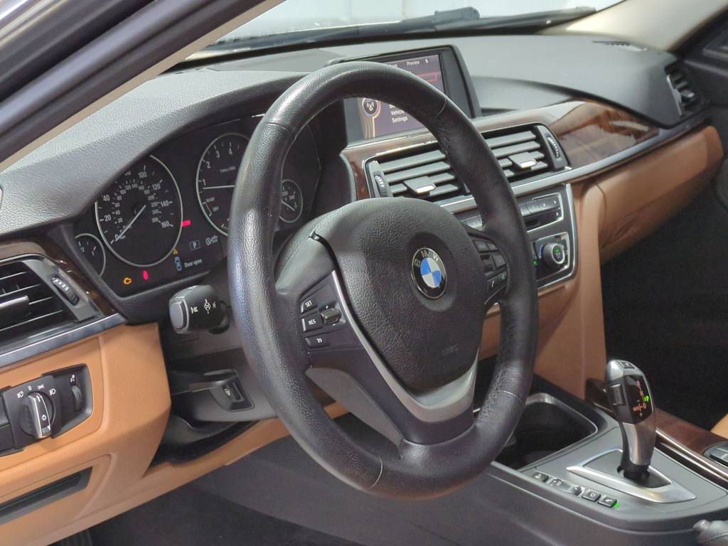 Thumbnail: 2013 BMW 3 Series - 2