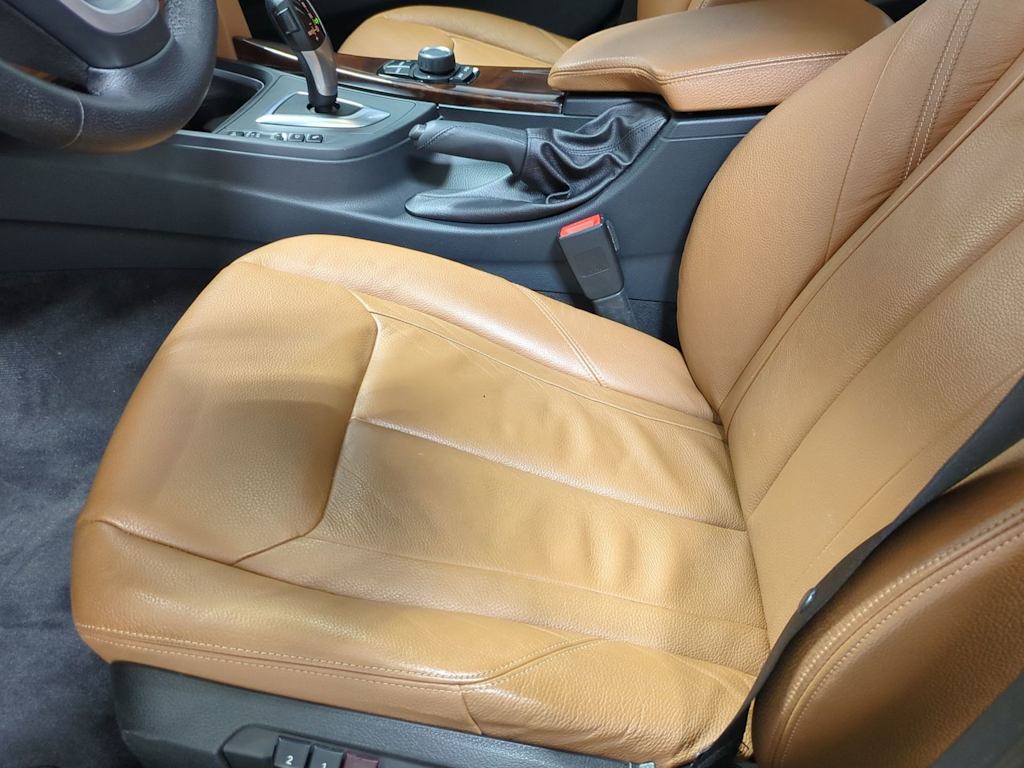 Thumbnail: 2013 BMW 3 Series - 11