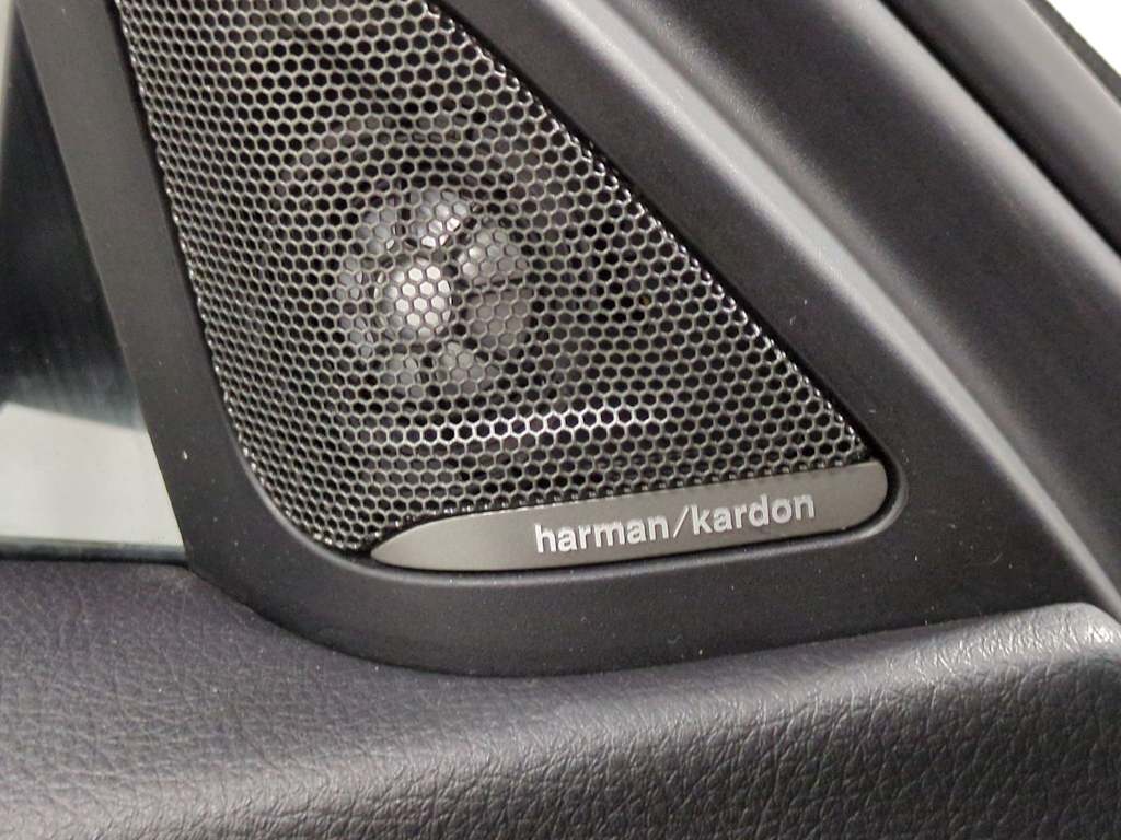 Thumbnail: 2013 BMW 3 Series - 17