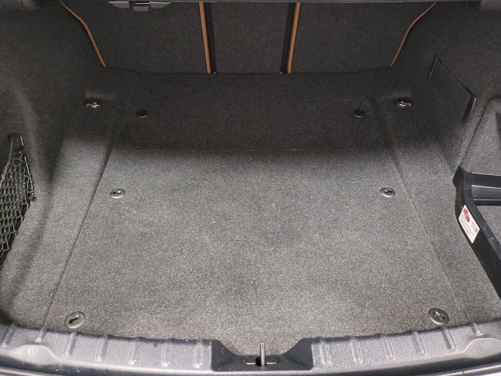 Thumbnail: 2013 BMW 3 Series - 18