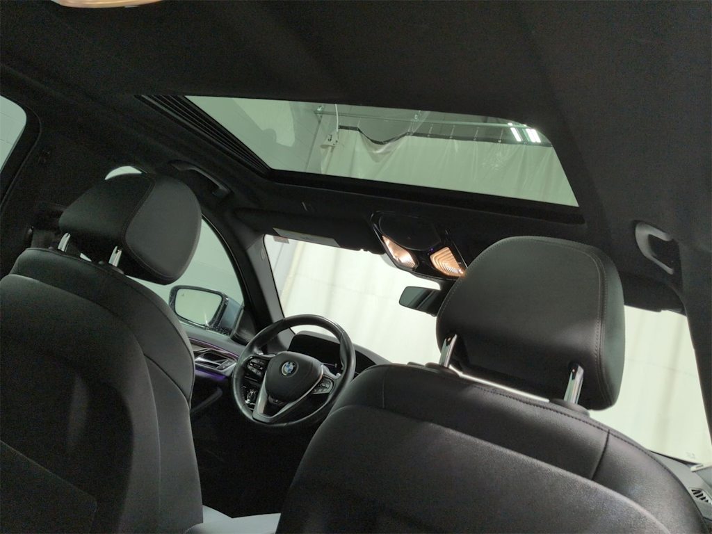 Thumbnail: 2021 BMW 5 Series - 15