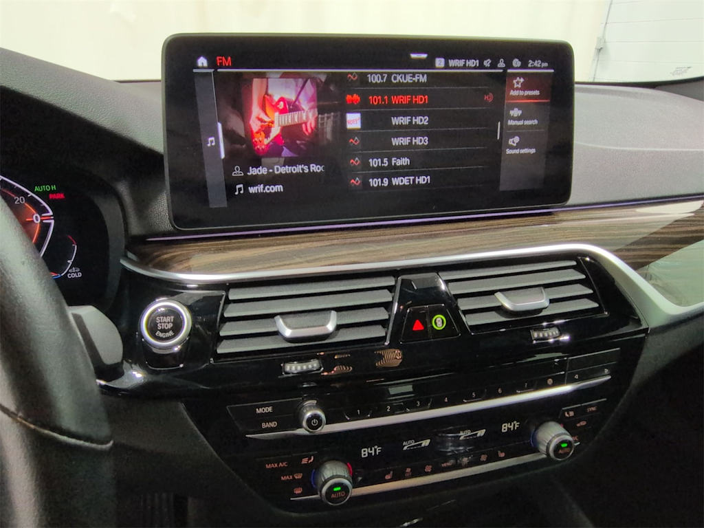 Thumbnail: 2021 BMW 5 Series - 14