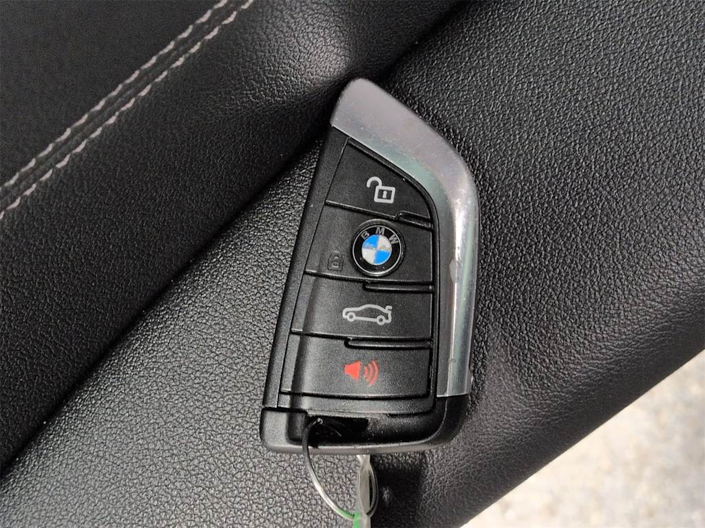 Thumbnail: 2021 BMW 5 Series - 18