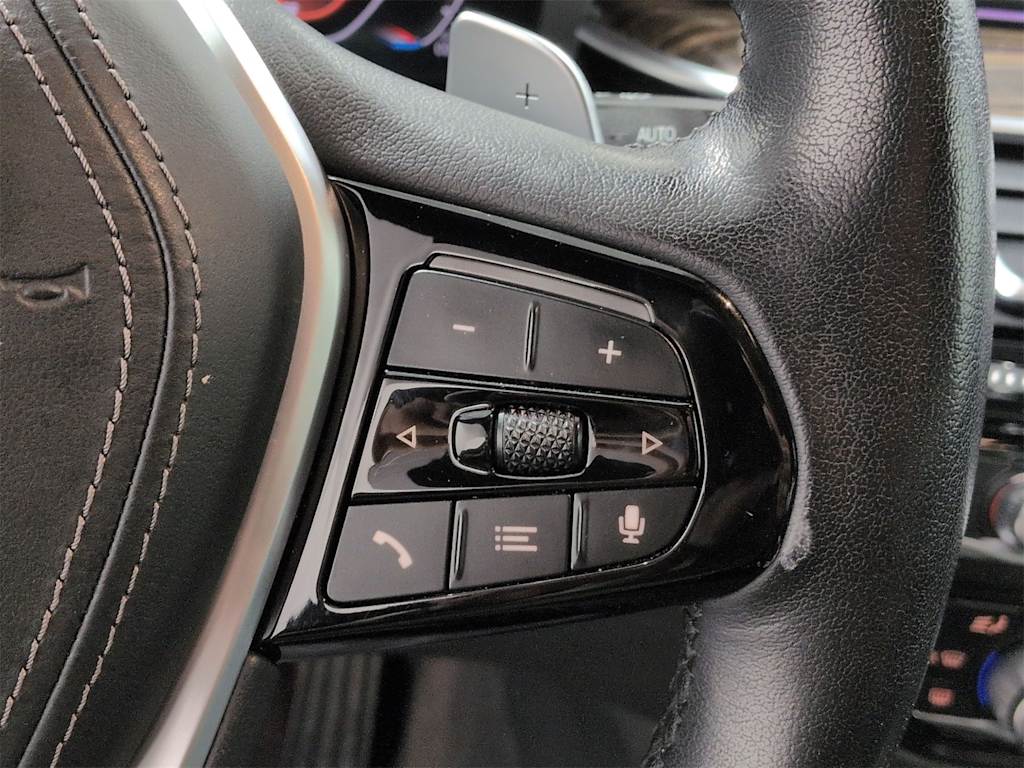 Thumbnail: 2021 BMW 5 Series - 32