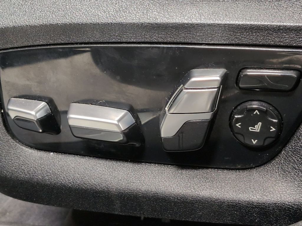 Thumbnail: 2020 BMW 7 Series - 25