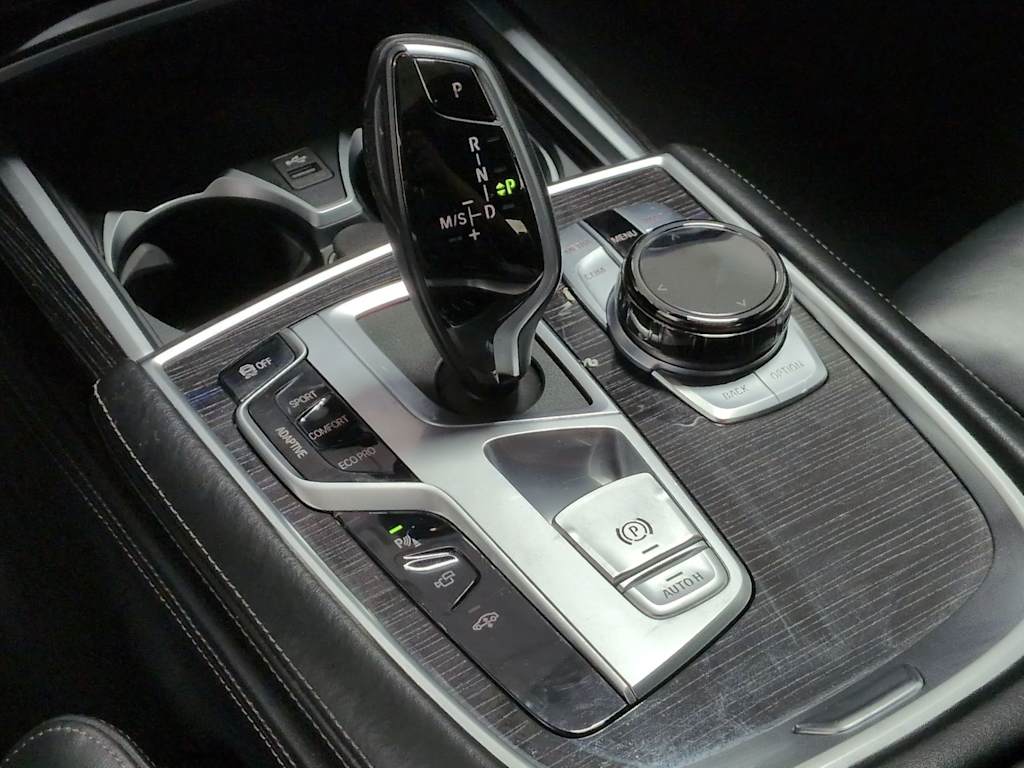 Thumbnail: 2020 BMW 7 Series - 36