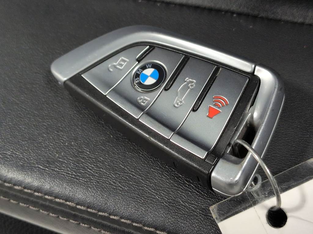 Thumbnail: 2020 BMW 7 Series - 18