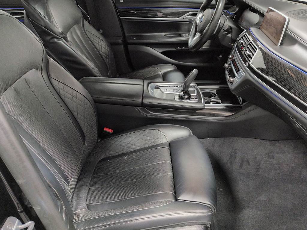 Thumbnail: 2020 BMW 7 Series - 11