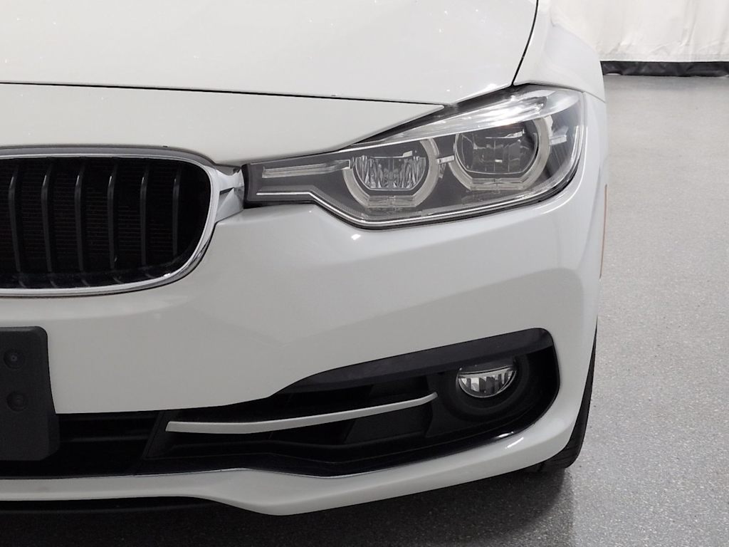 Thumbnail: 2018 BMW 3 Series - 18