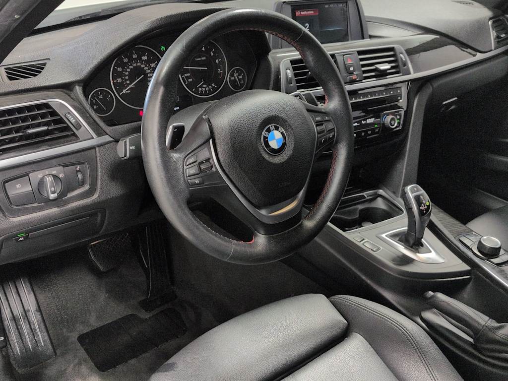 Thumbnail: 2018 BMW 3 Series - 2
