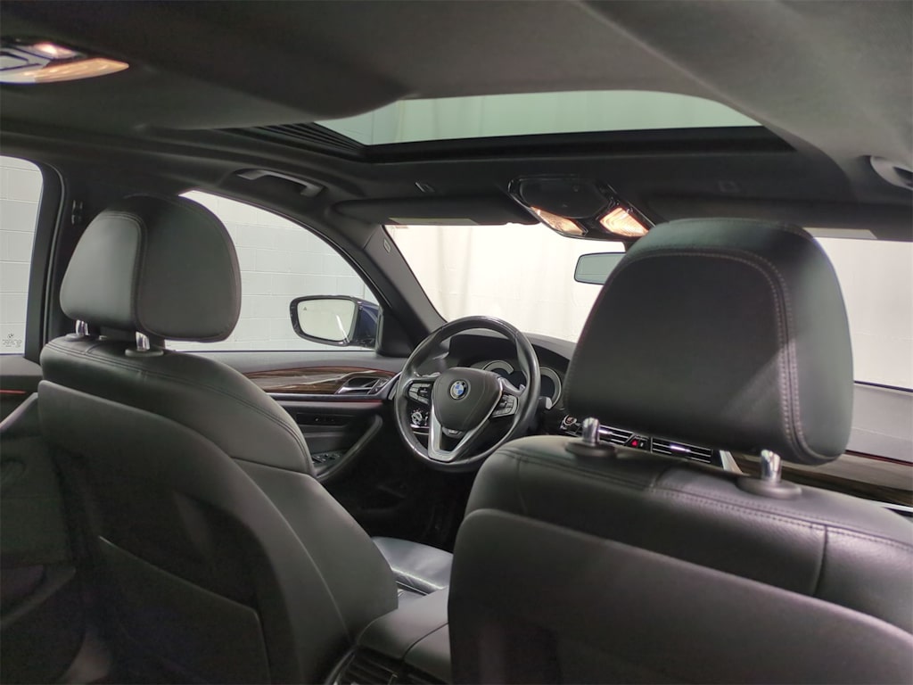 Thumbnail: 2018 BMW 5 Series - 31